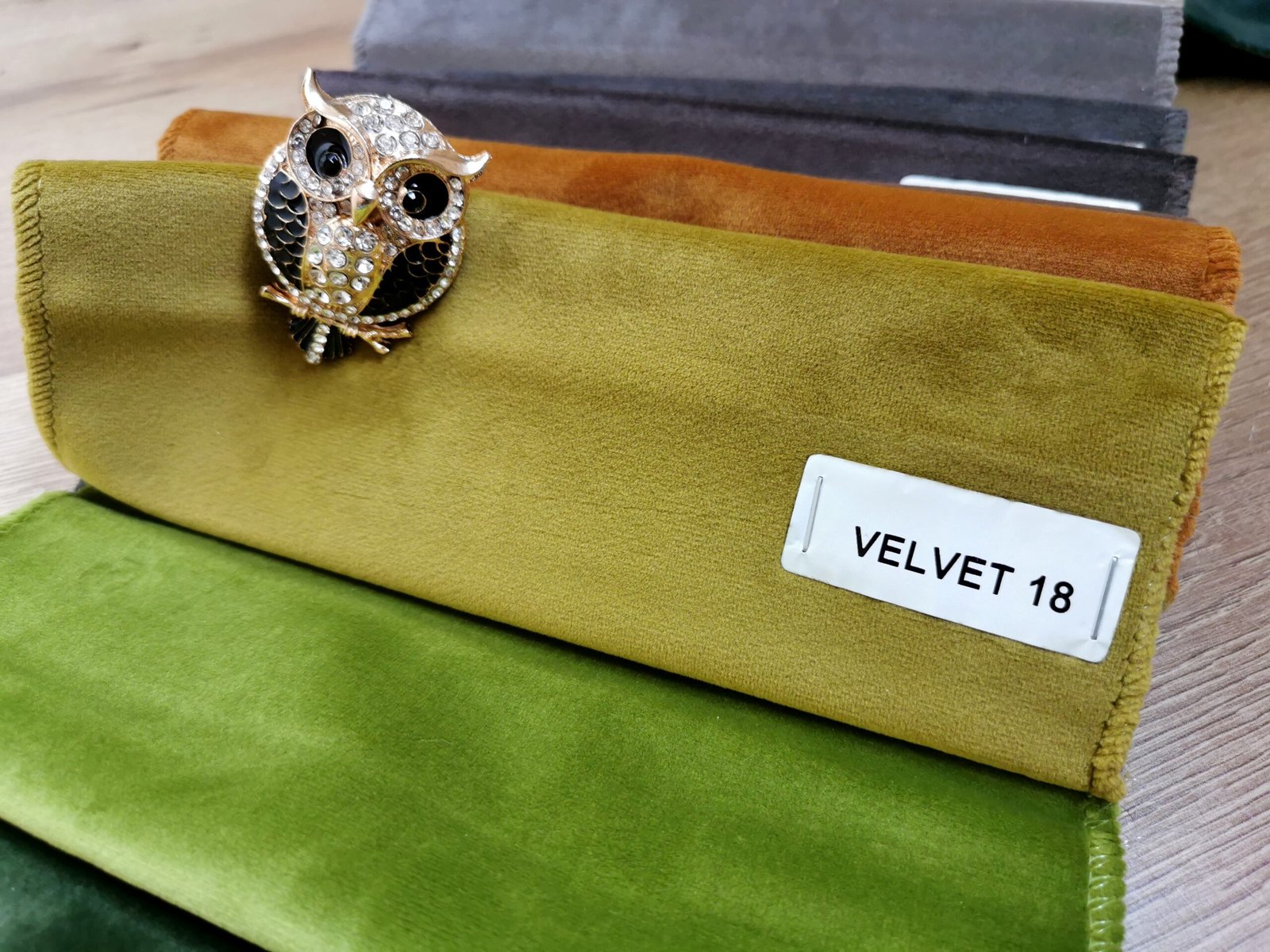 VELVET 18