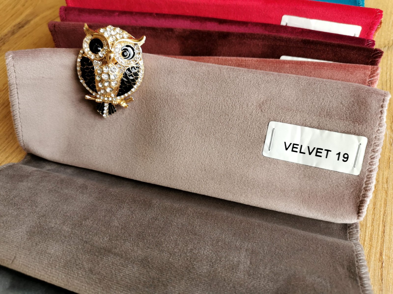 VELVET 19