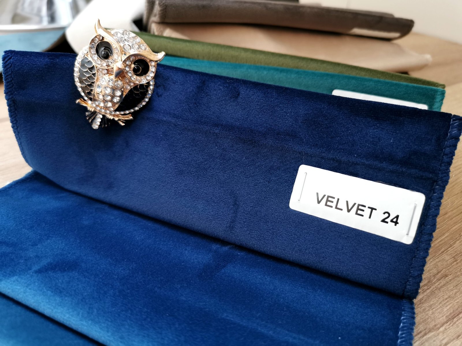 VELVET 24